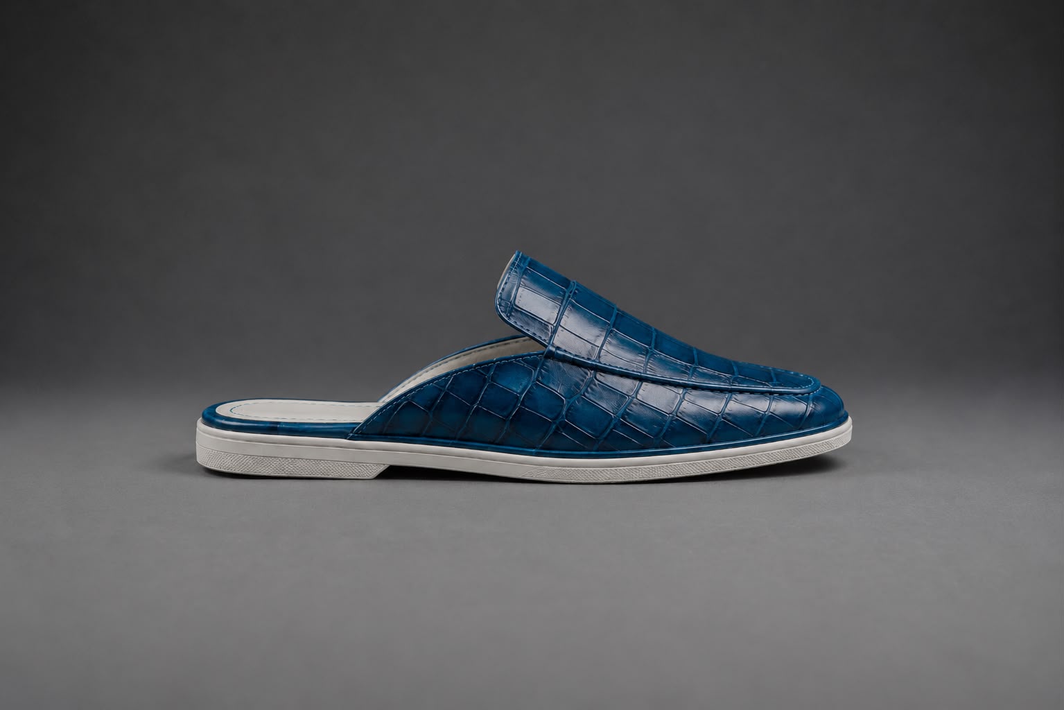 “Pacific” Koyu Mavi Croco Mule Terlik